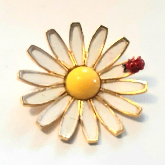 Albert Weiss | Jewelry | Vtg Signed Weiss Ladybug Lady Bug On Daisy Pin ...